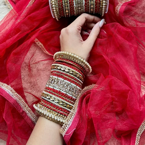 Noun > Bangle